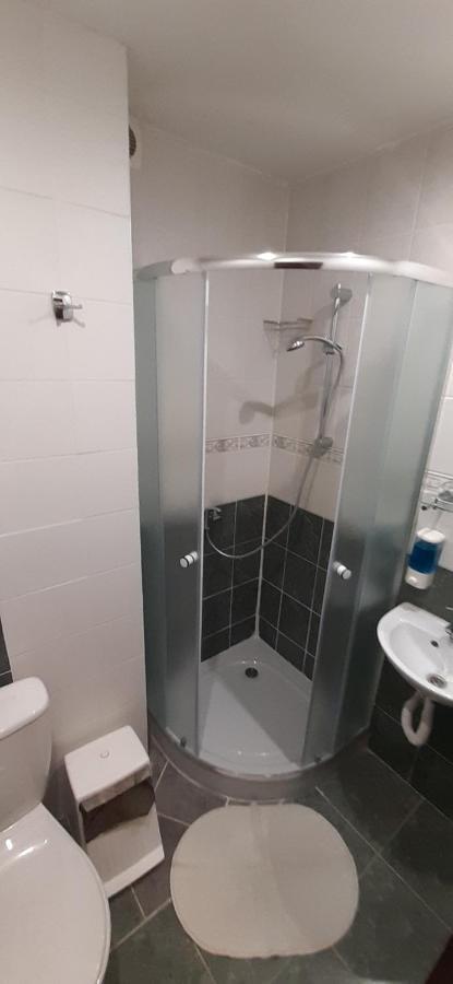 Hotel Felicia Kaluža Extérieur photo