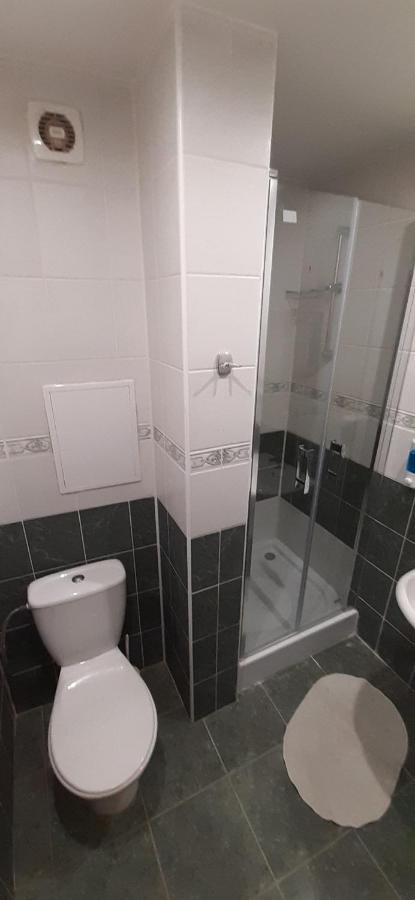 Hotel Felicia Kaluža Extérieur photo