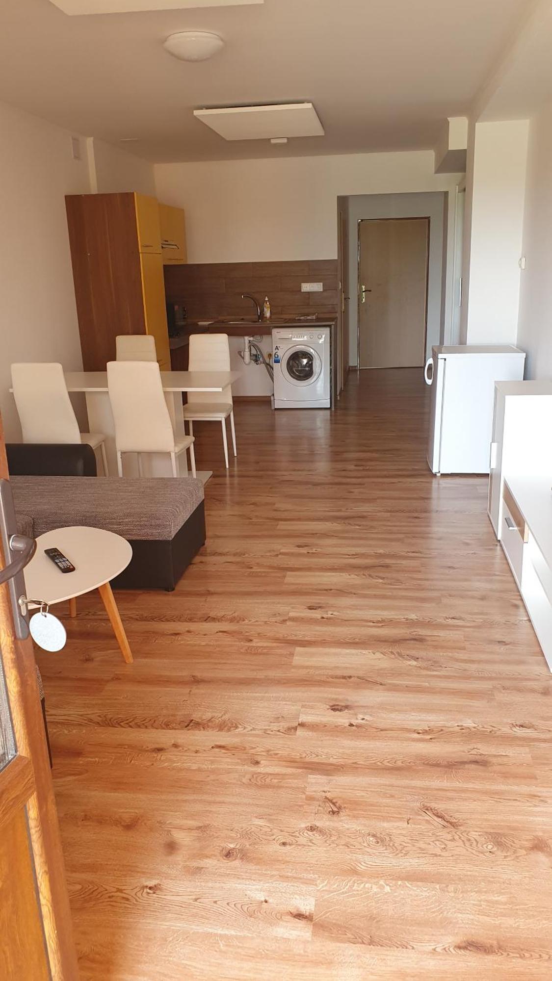 Hotel Felicia Kaluža Extérieur photo